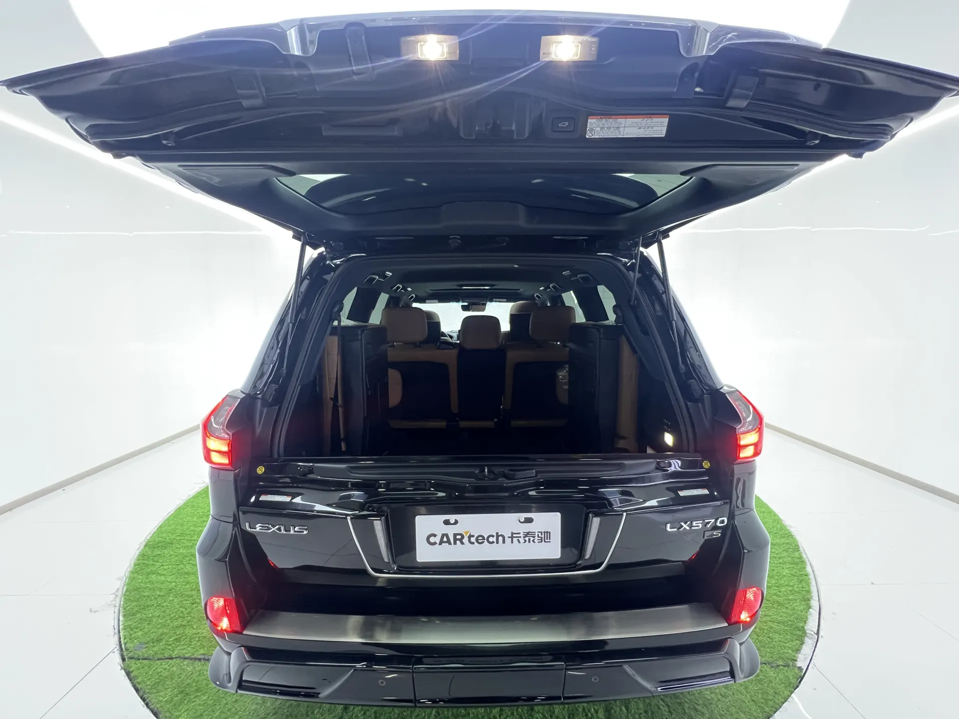 Lexus LX 570, 2023 все фото