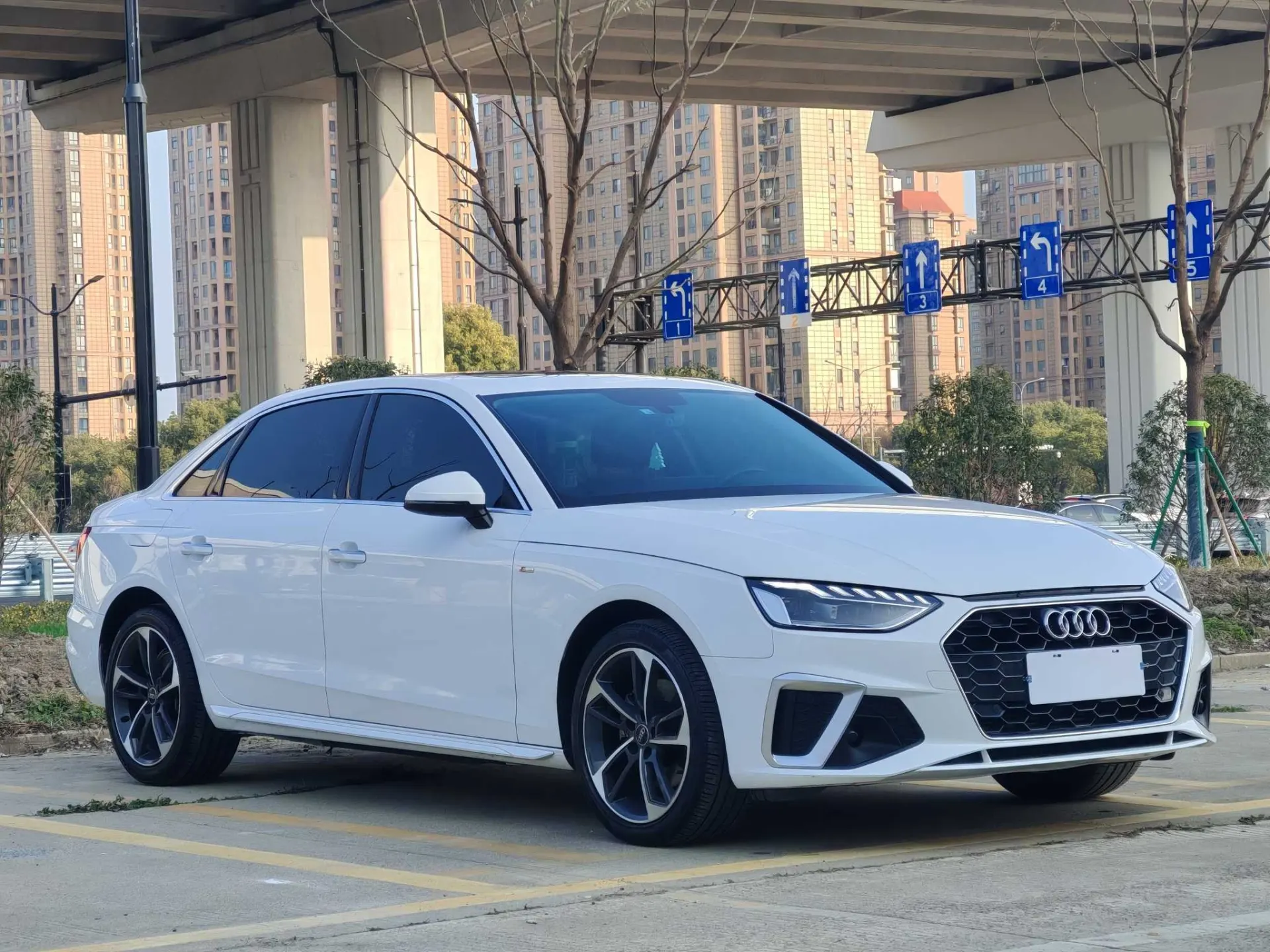 Audi A4L 40 TFSI, 2022 2