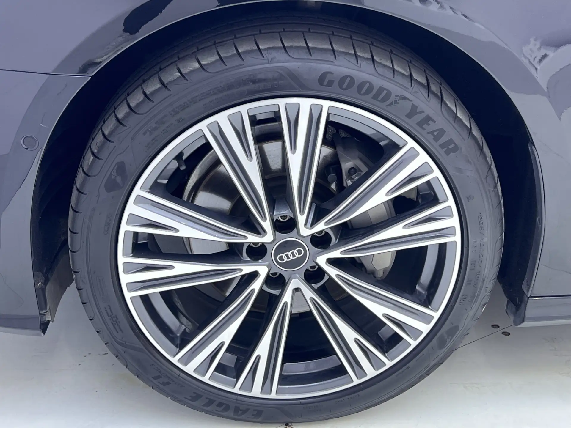 Audi A6L 45 TFSI, 2025 11