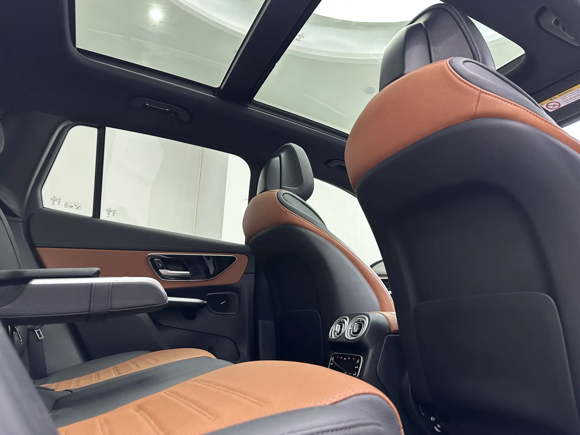 Mercedes-Benz GLC 260 L, 2024 15