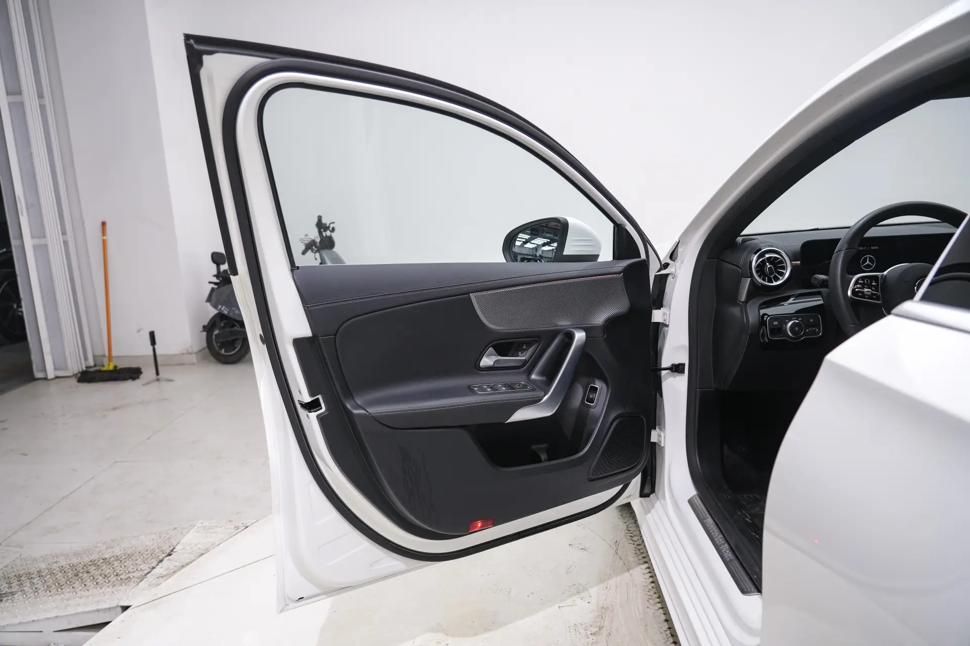 Mercedes-Benz A 180 L, 2021 18