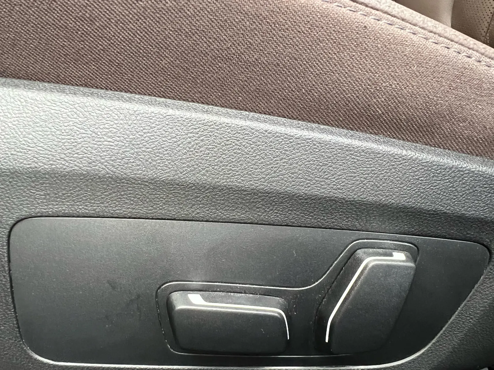 BMW 330Li, 2026 29