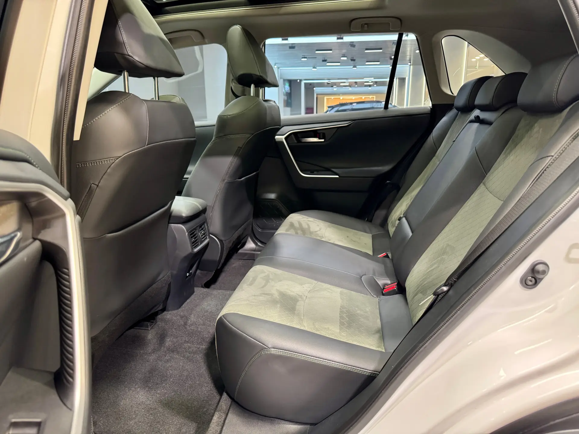 Toyota RAV4, 2024 24