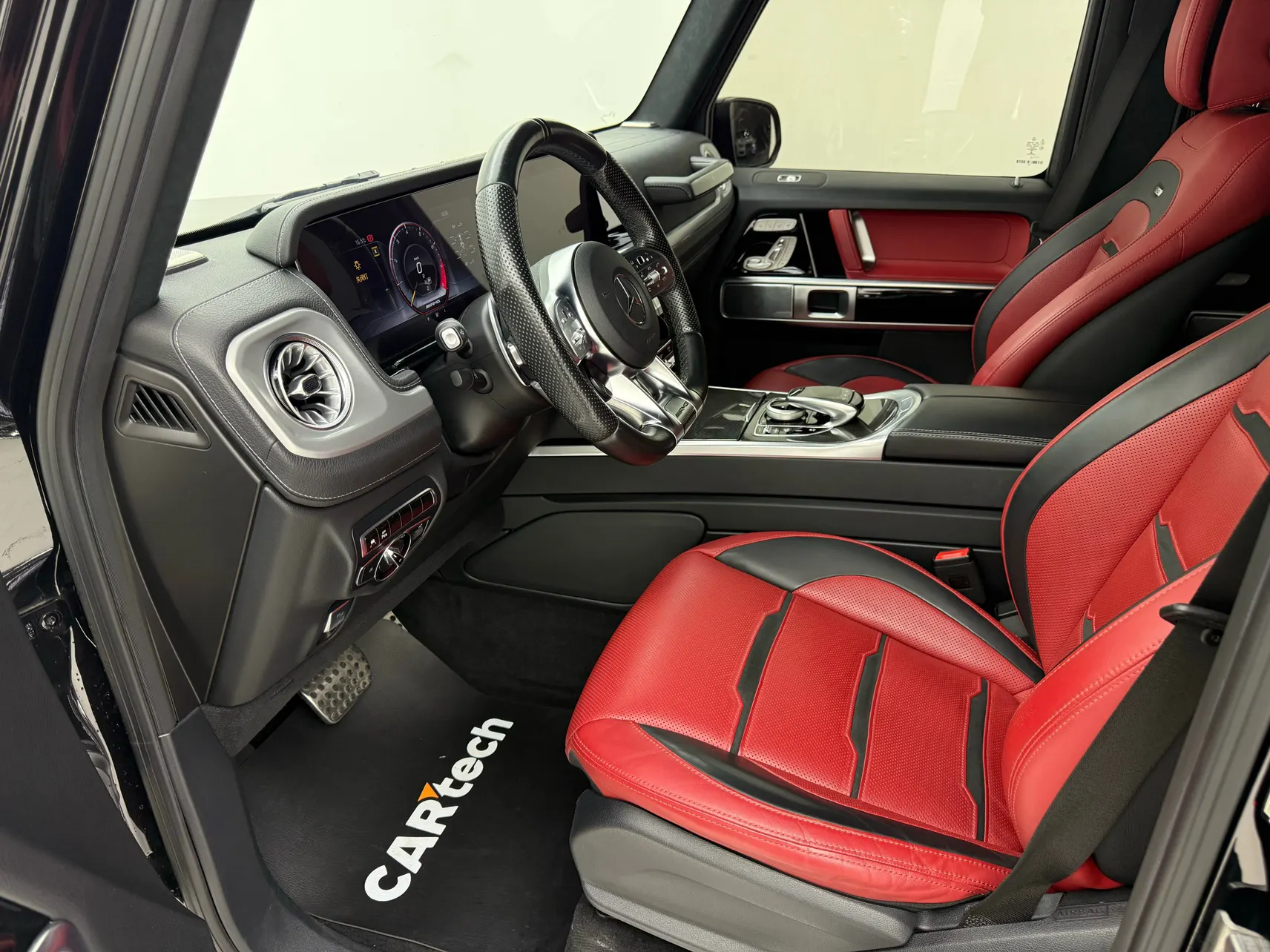 Mercedes-Benz G 63, 2022 26