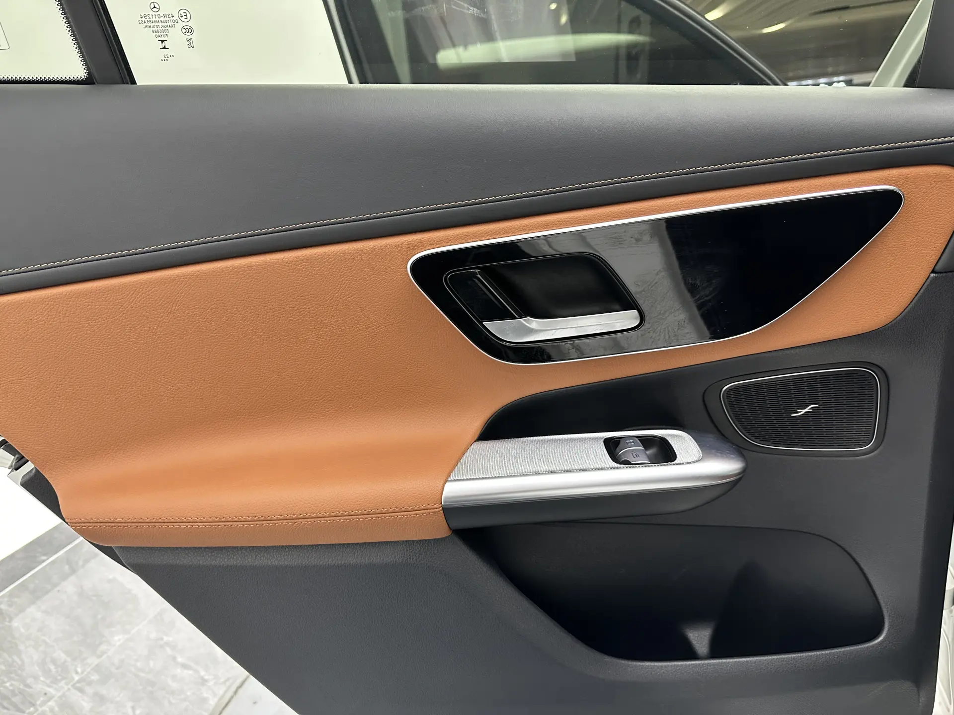 Mercedes-Benz GLC 260 L, 2024 23