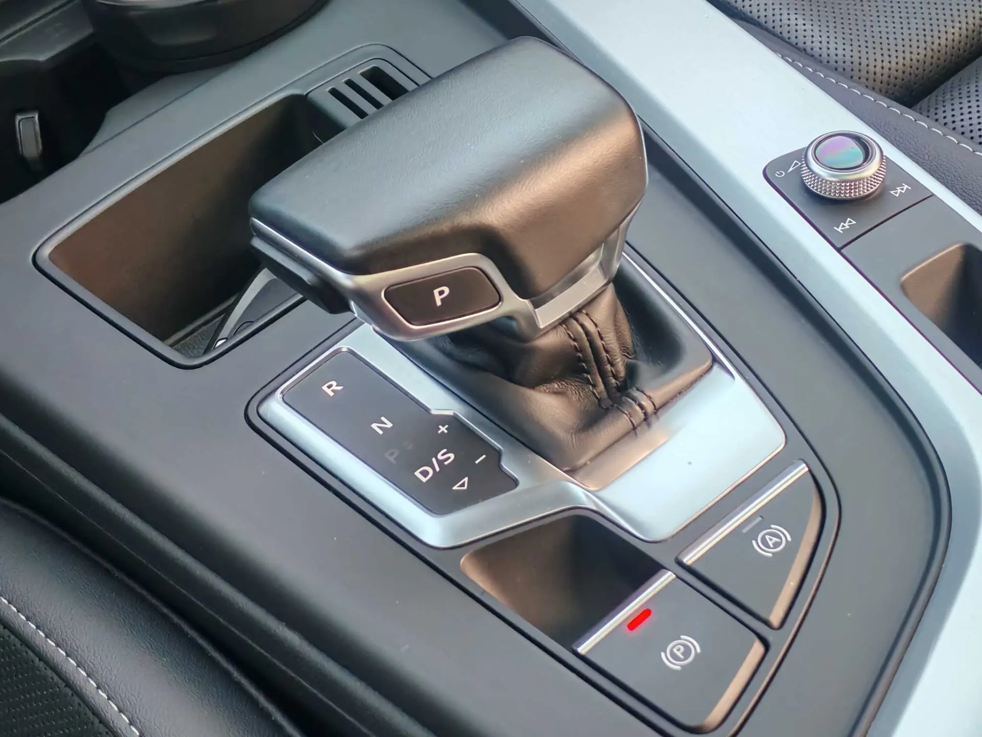 Audi A4L 40 TFSI, 2022 17