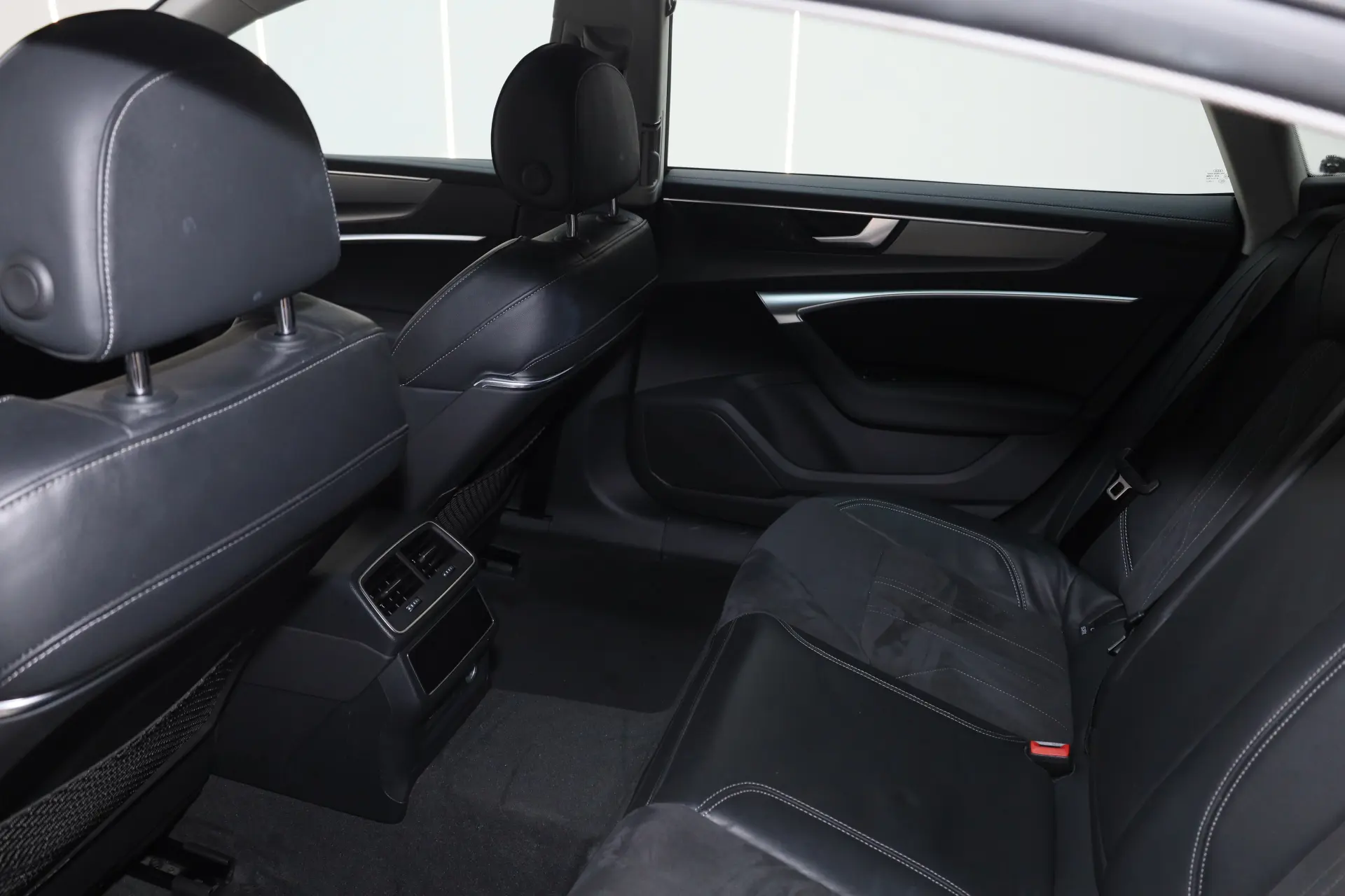 Audi A7L 45 TFSI, 2024 26