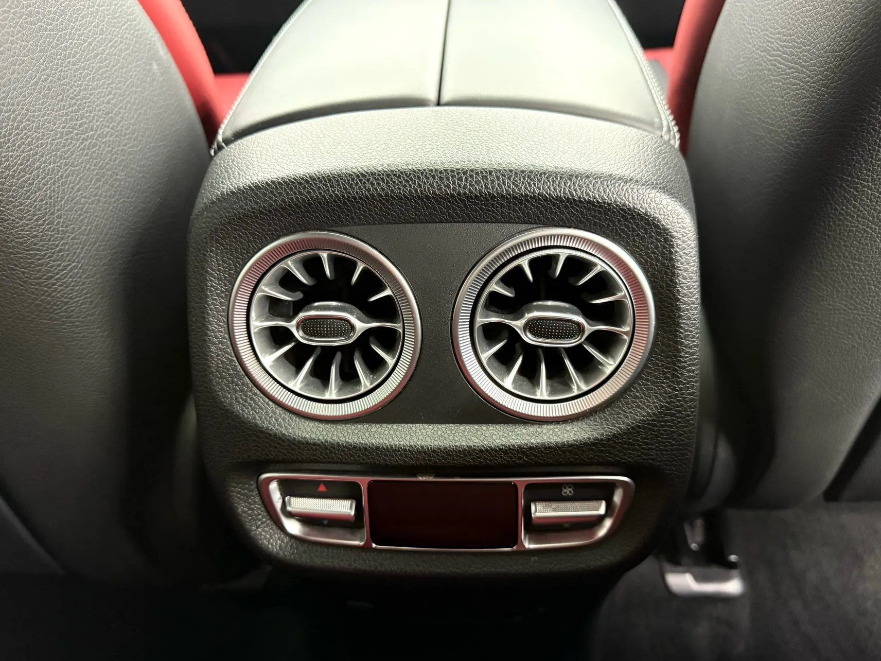 Mercedes-Benz G 63, 2022 25