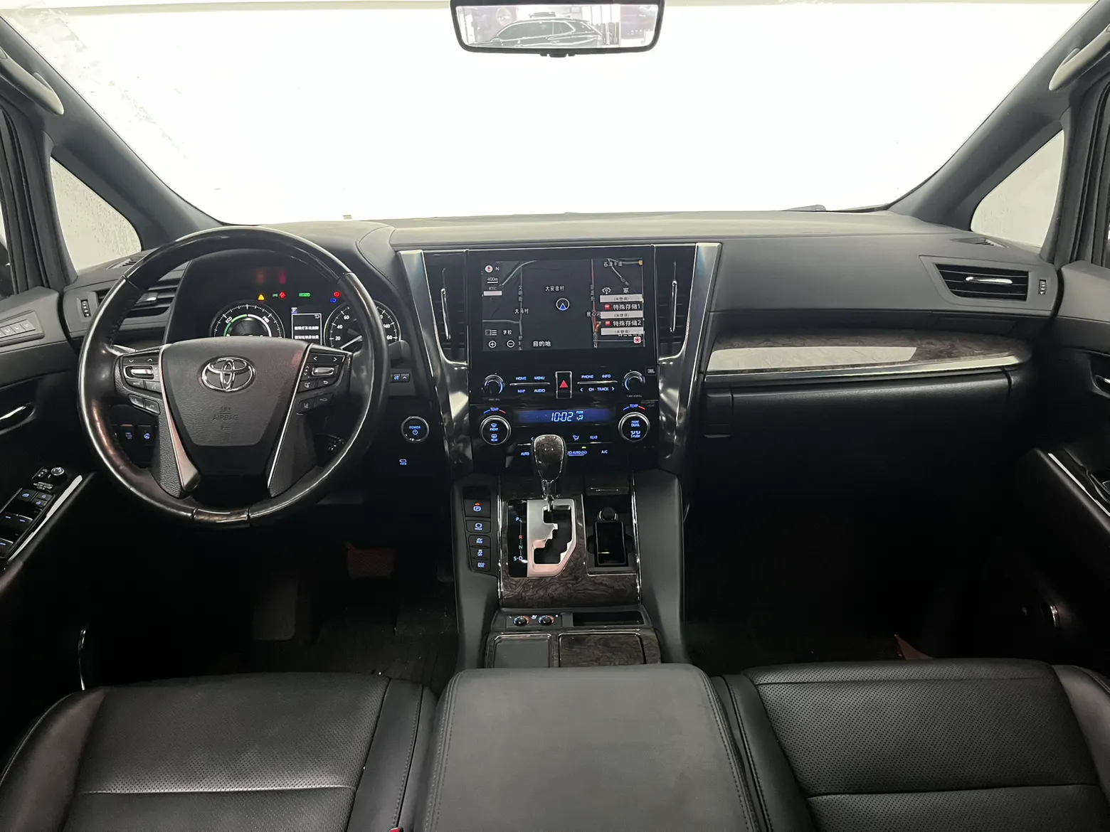 Toyota Alphard, 2023 8