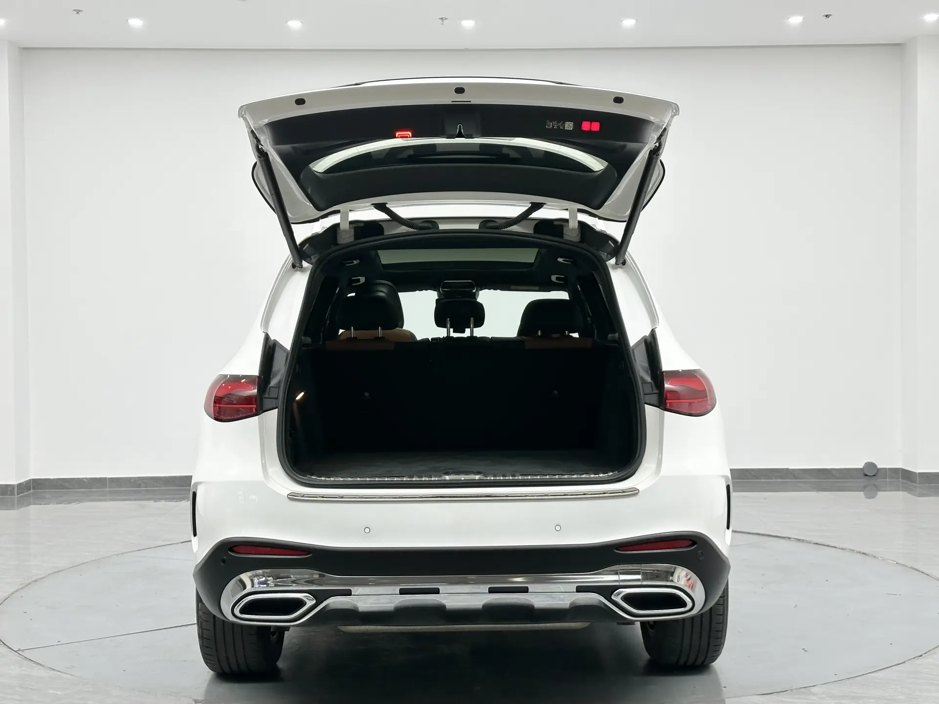 Mercedes-Benz GLC 260 L, 2024 28