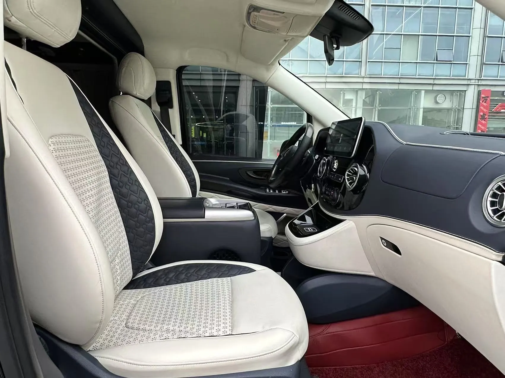 Mercedes-Benz Vito, 2023 9