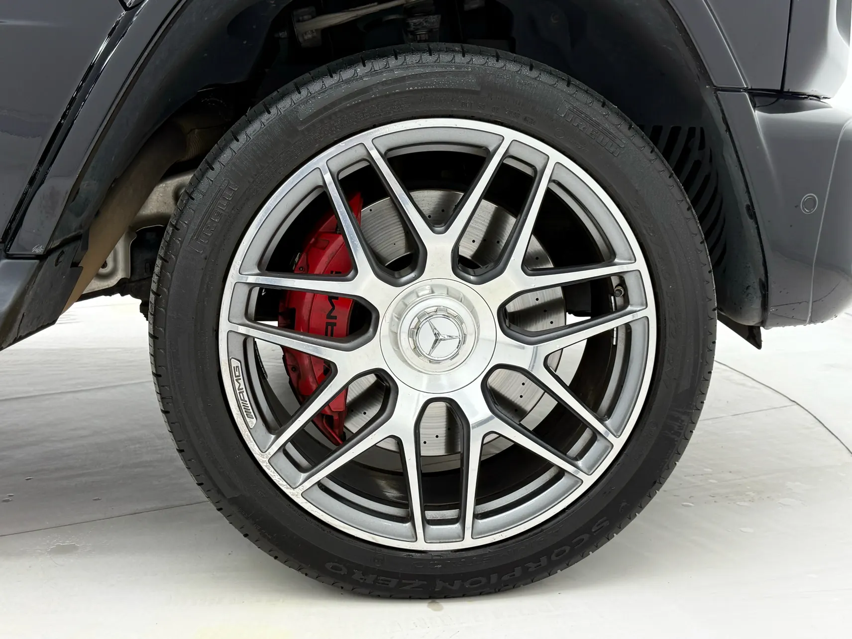 Mercedes-Benz G 63, 2022 10