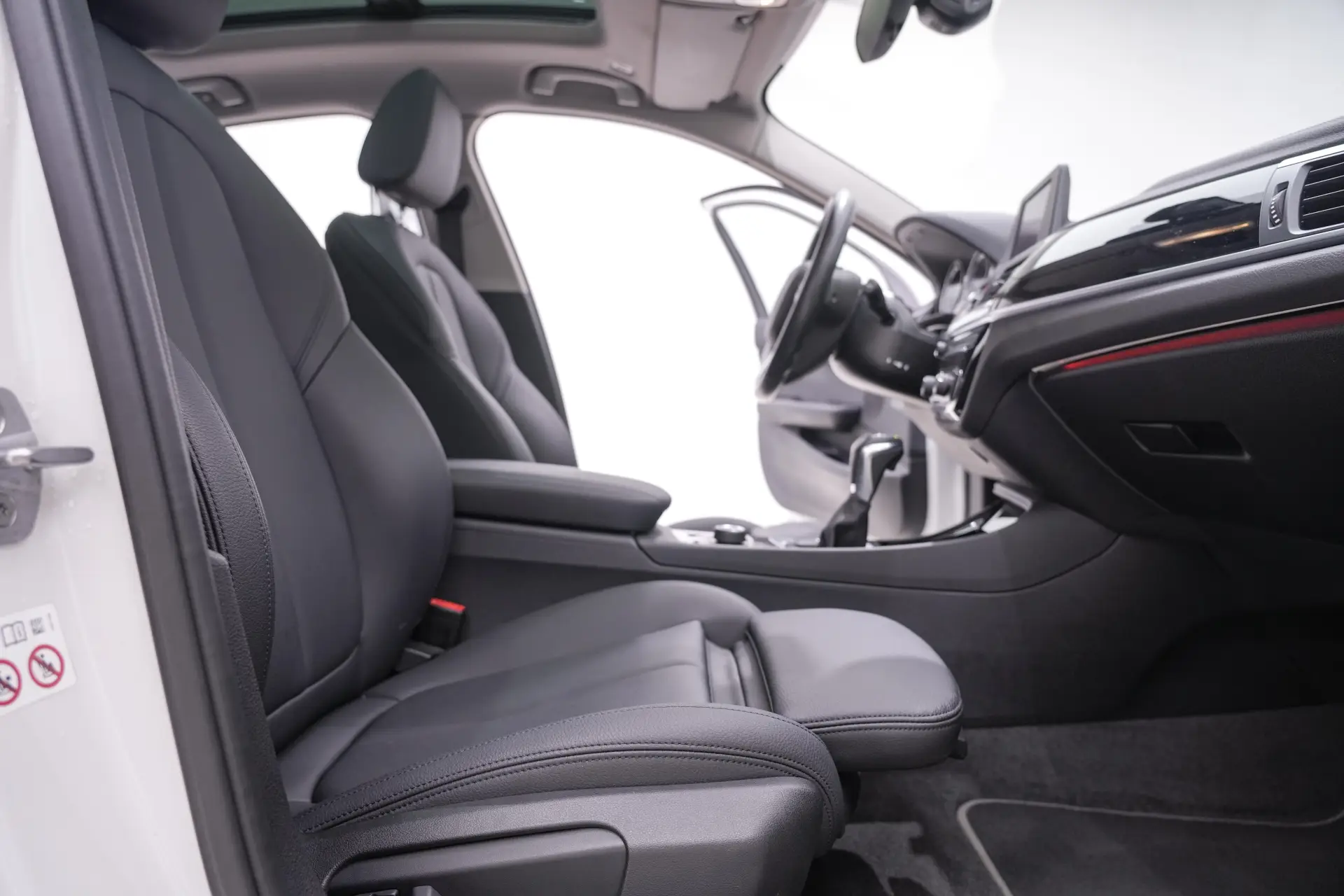 BMW 118i, 2018 21