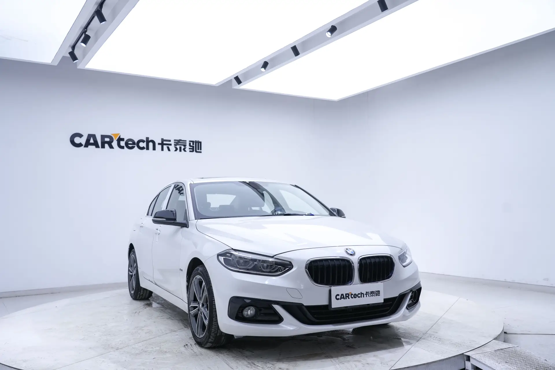 BMW 118i, 2018 2