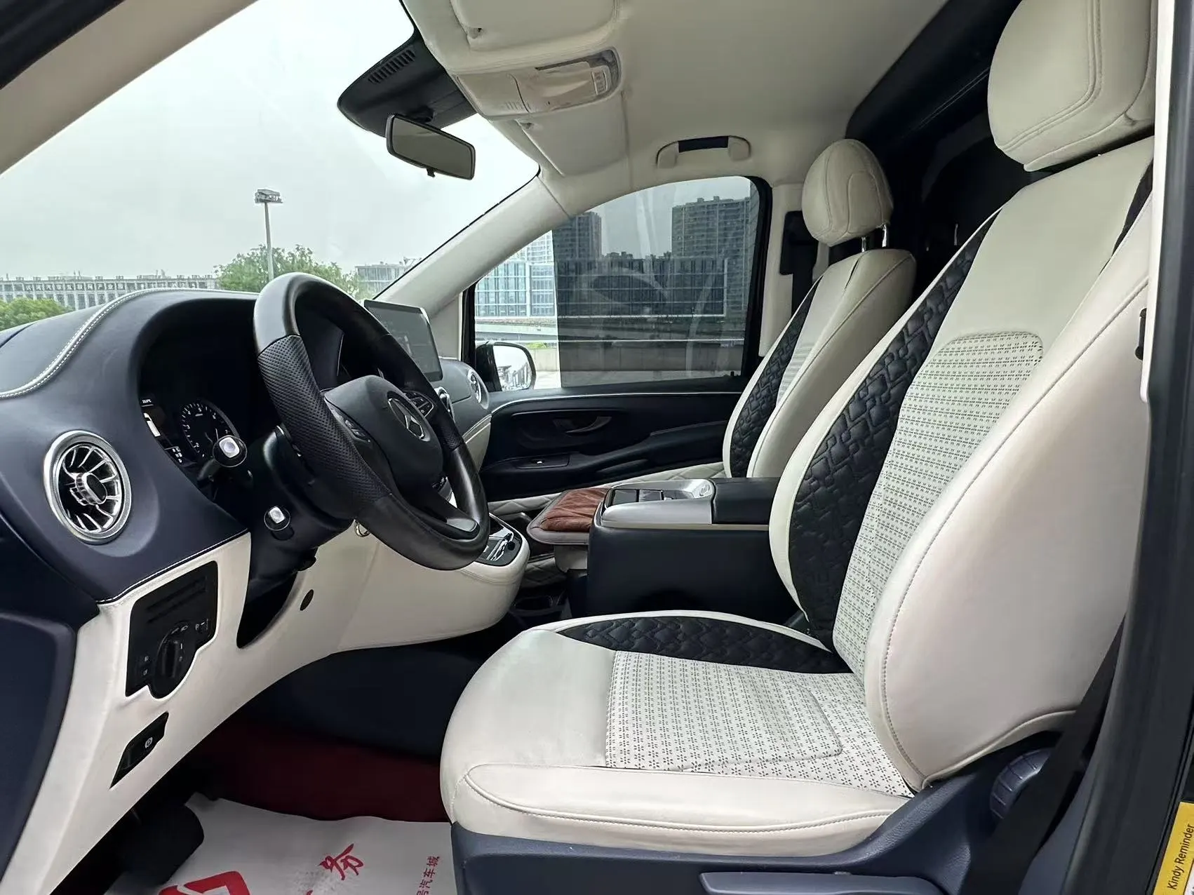 Mercedes-Benz Vito, 2023 8