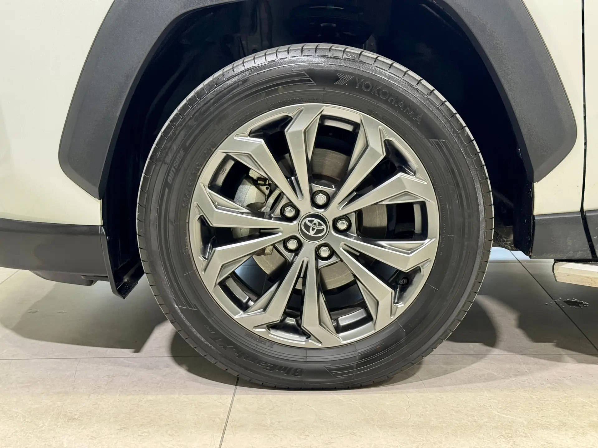 Toyota RAV4, 2024 9