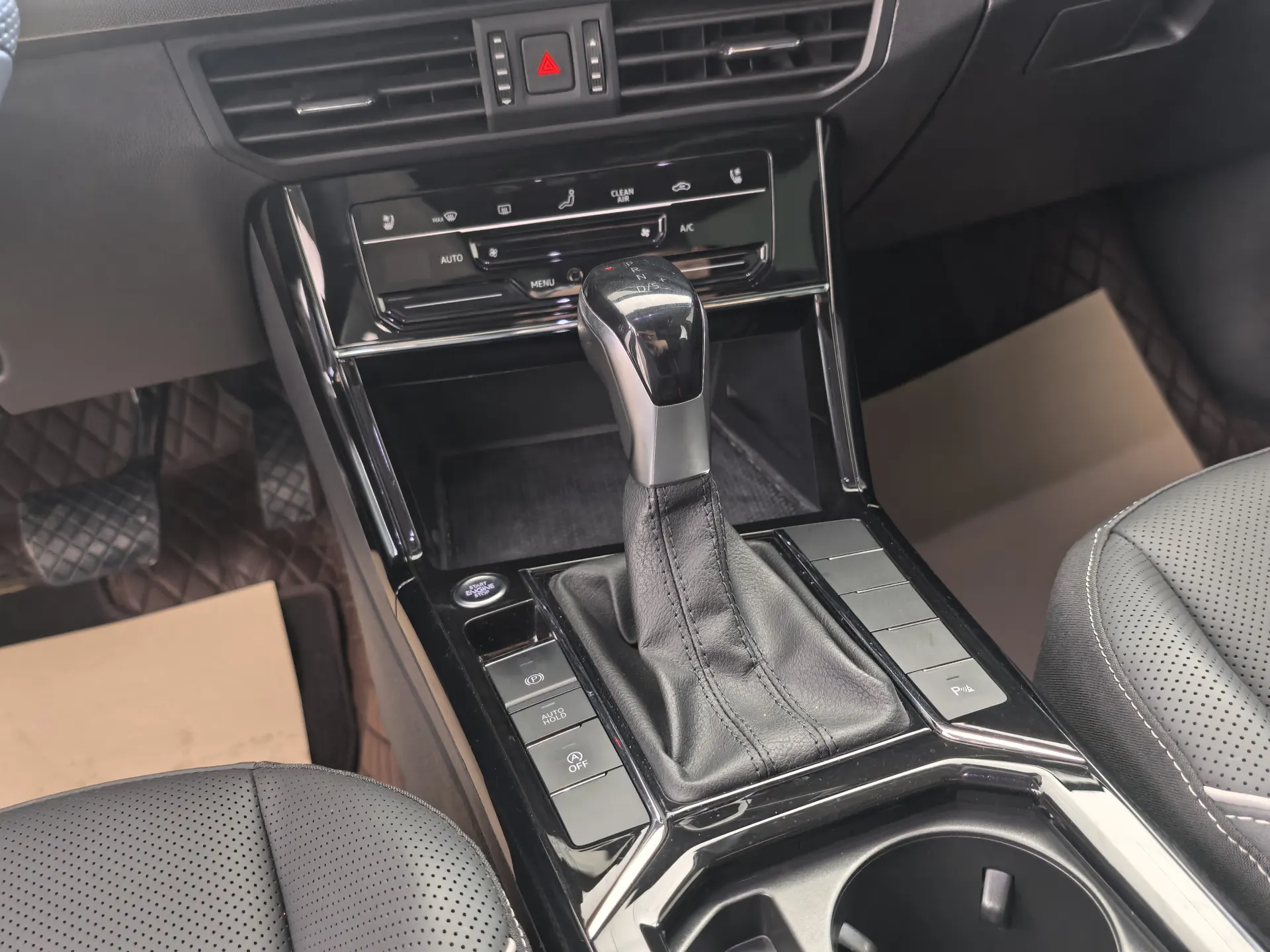 Volkswagen Passat, 2024 18