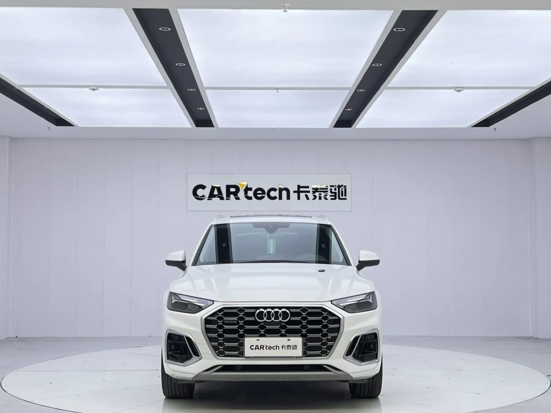 Audi Q5L 40, 2022 3