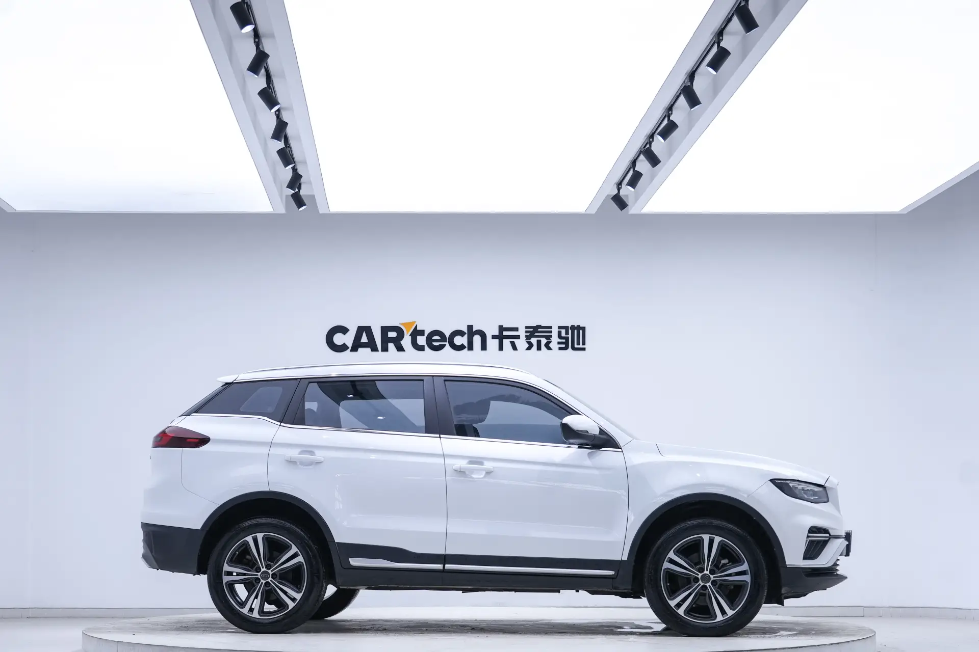 Geely Boyue, 2022 4