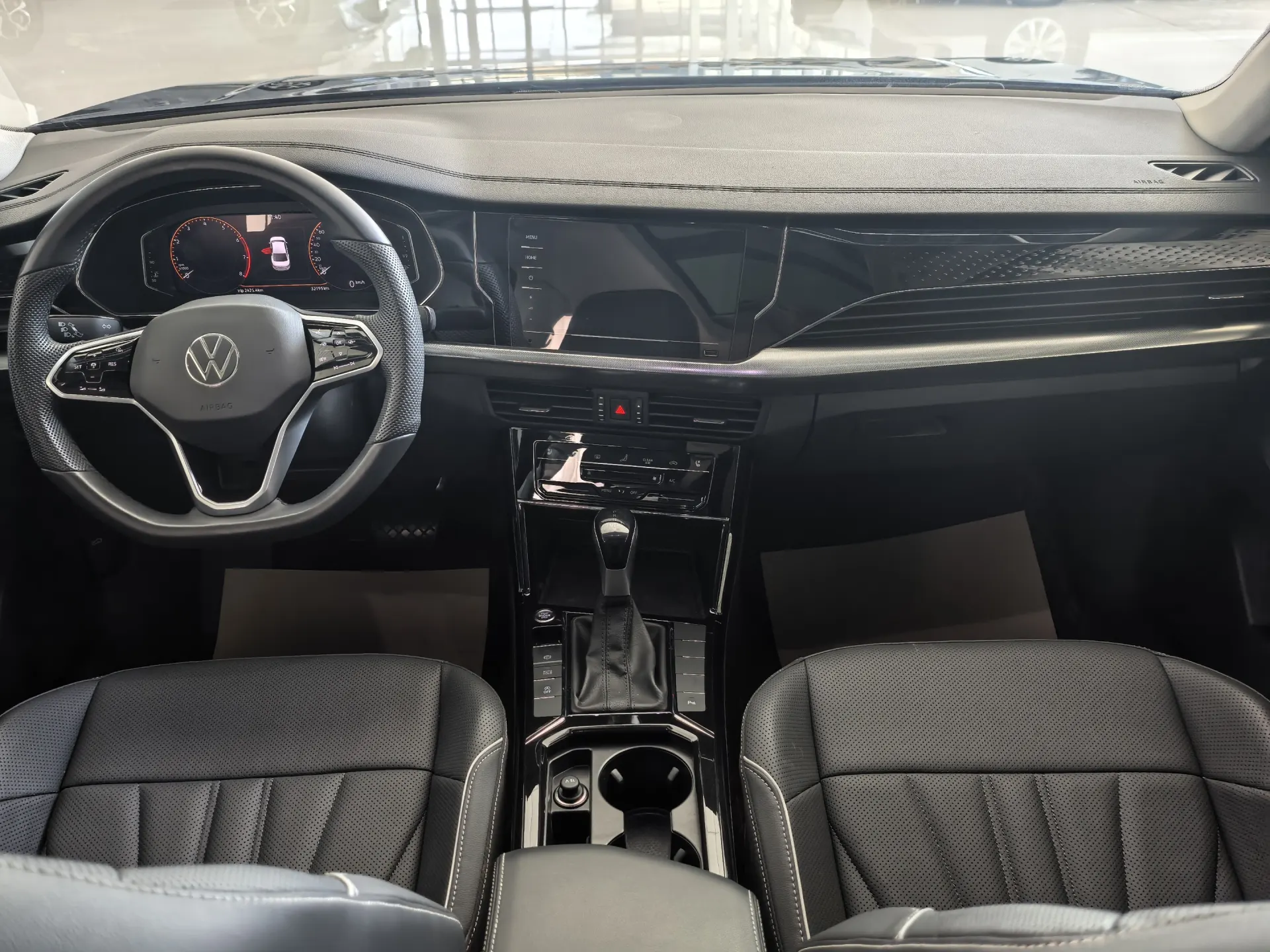 Volkswagen Passat, 2024 17