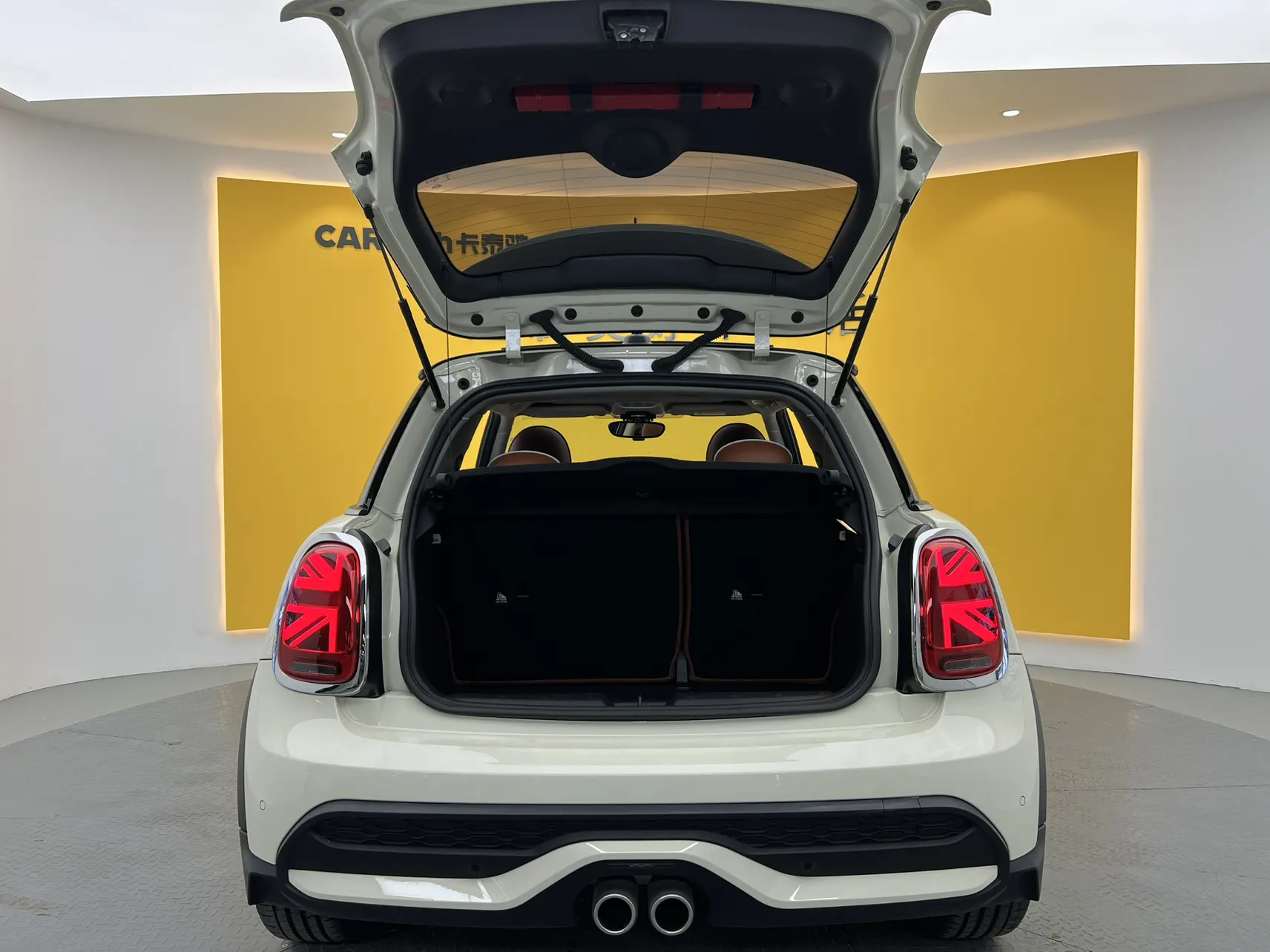 Mini Cooper, 2023 12