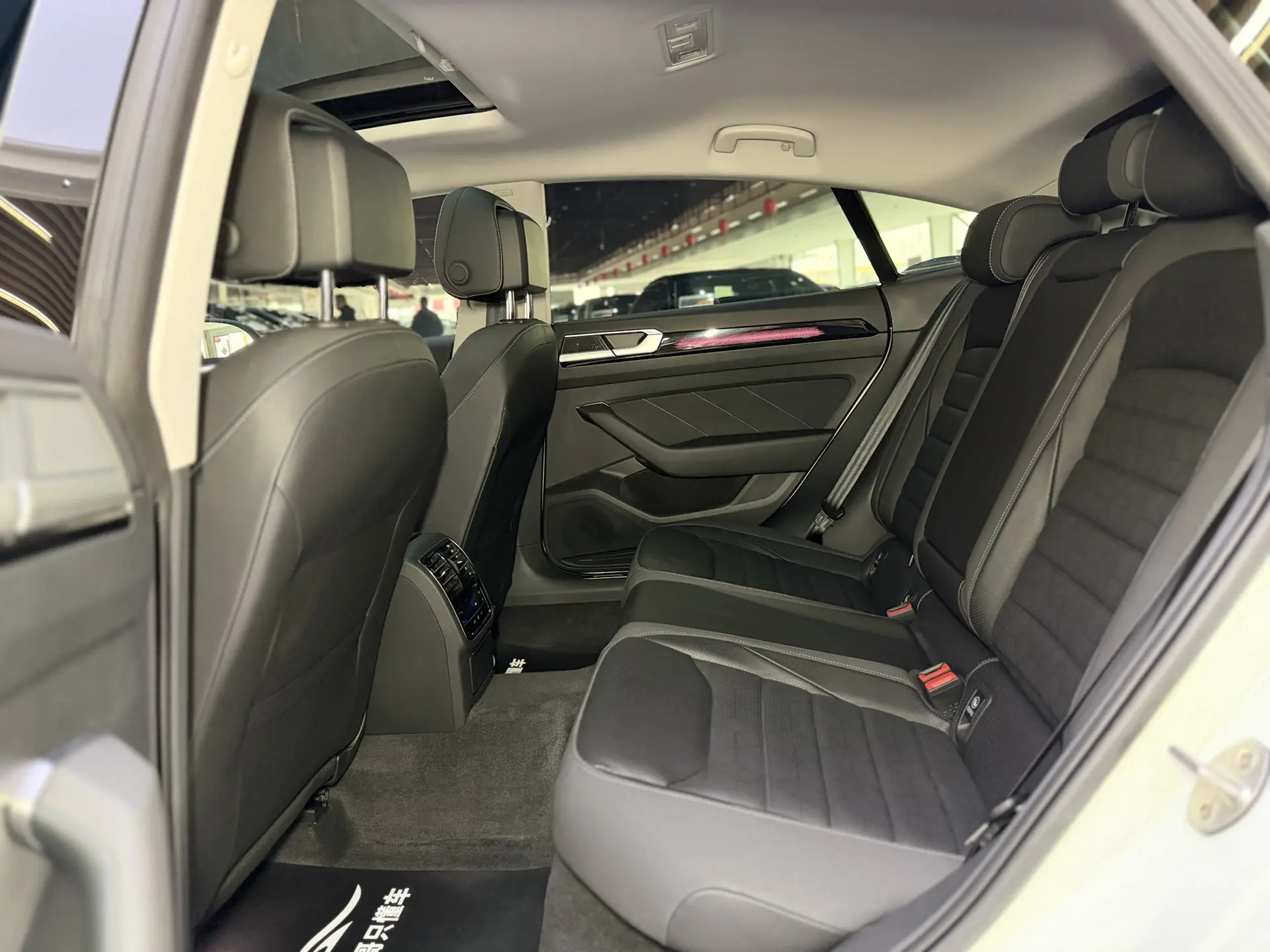 Volkswagen CC, 2025 19