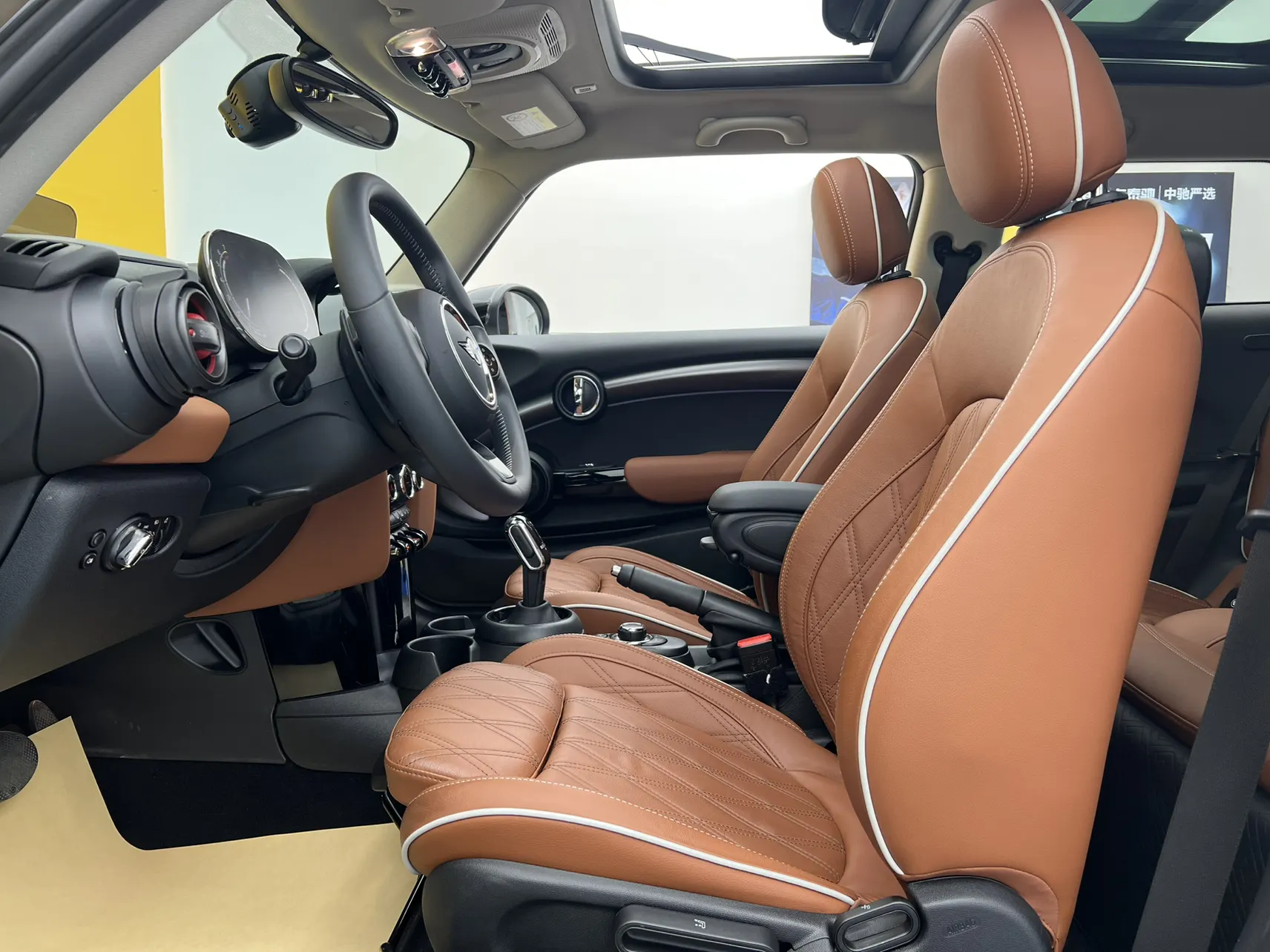Mini Cooper, 2023 37