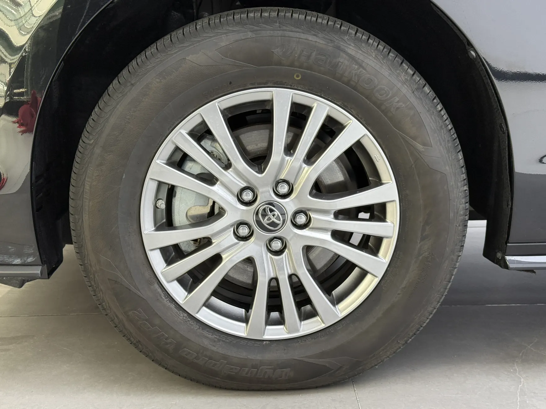 Toyota Sienna, 2024 11