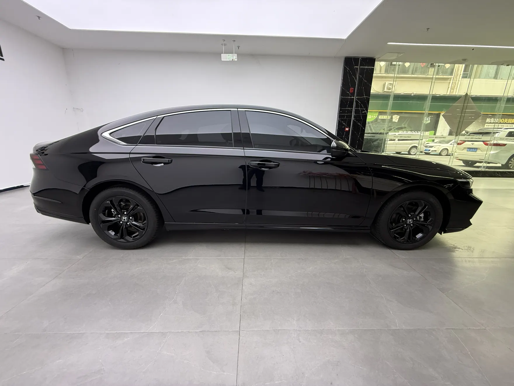 Honda Accord, 2025 4