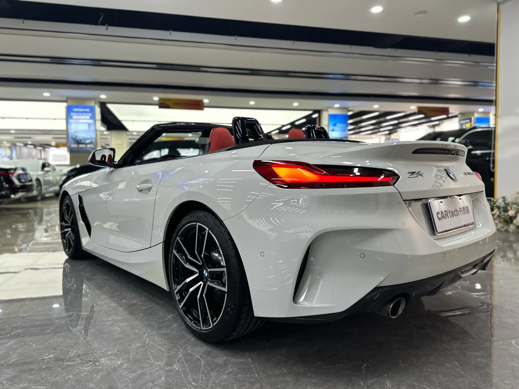 BMW Z4, 2023 все фото