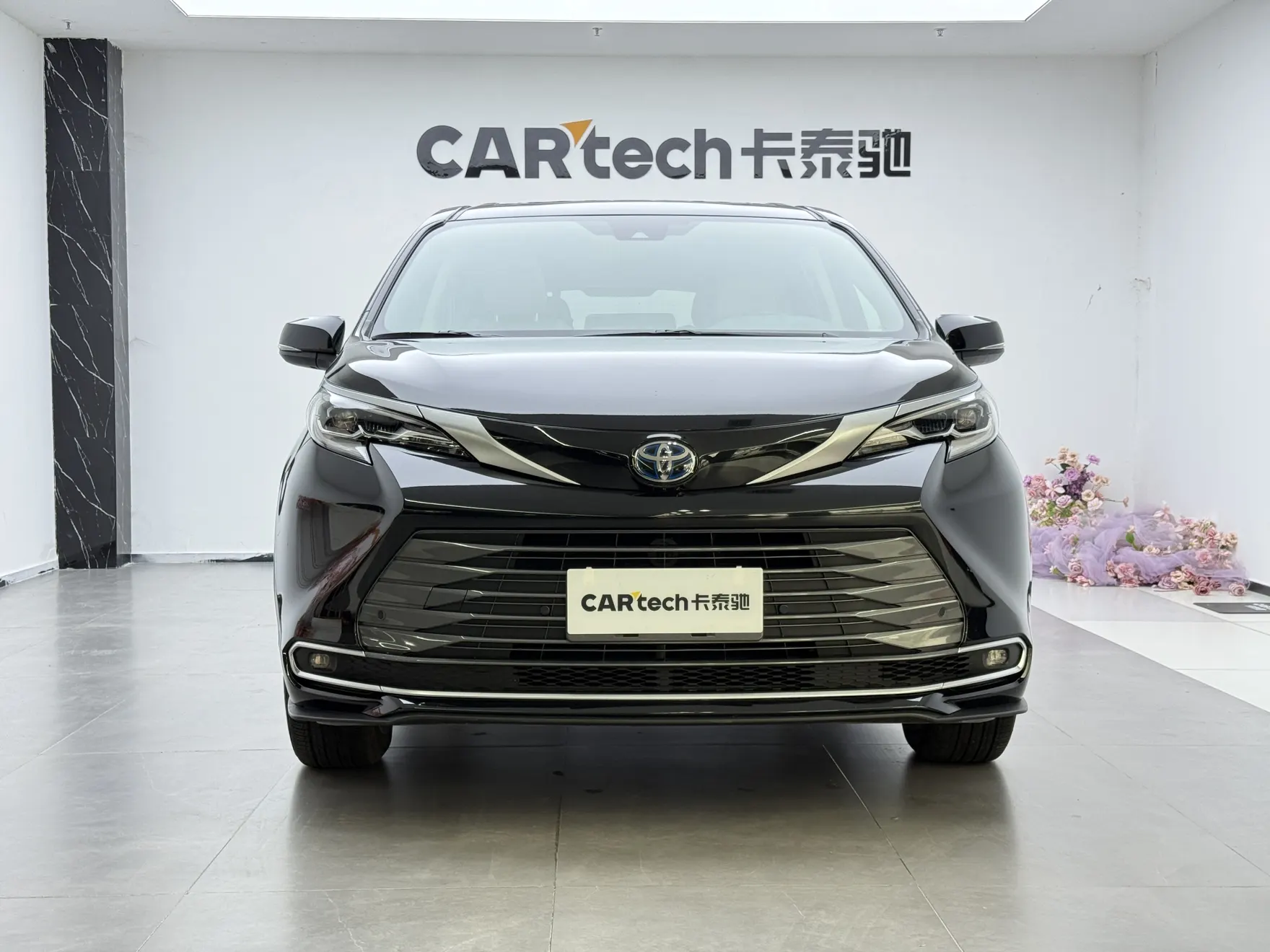 Toyota Sienna, 2024 3