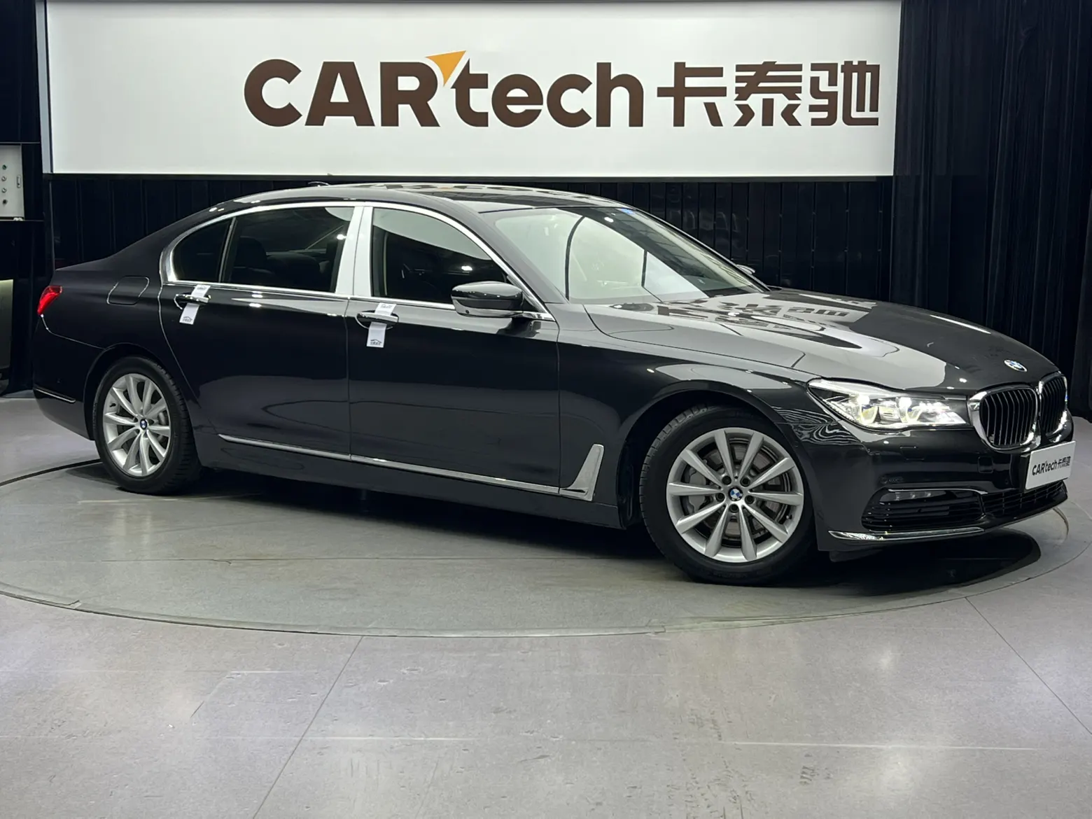BMW 730Li, 2017 11