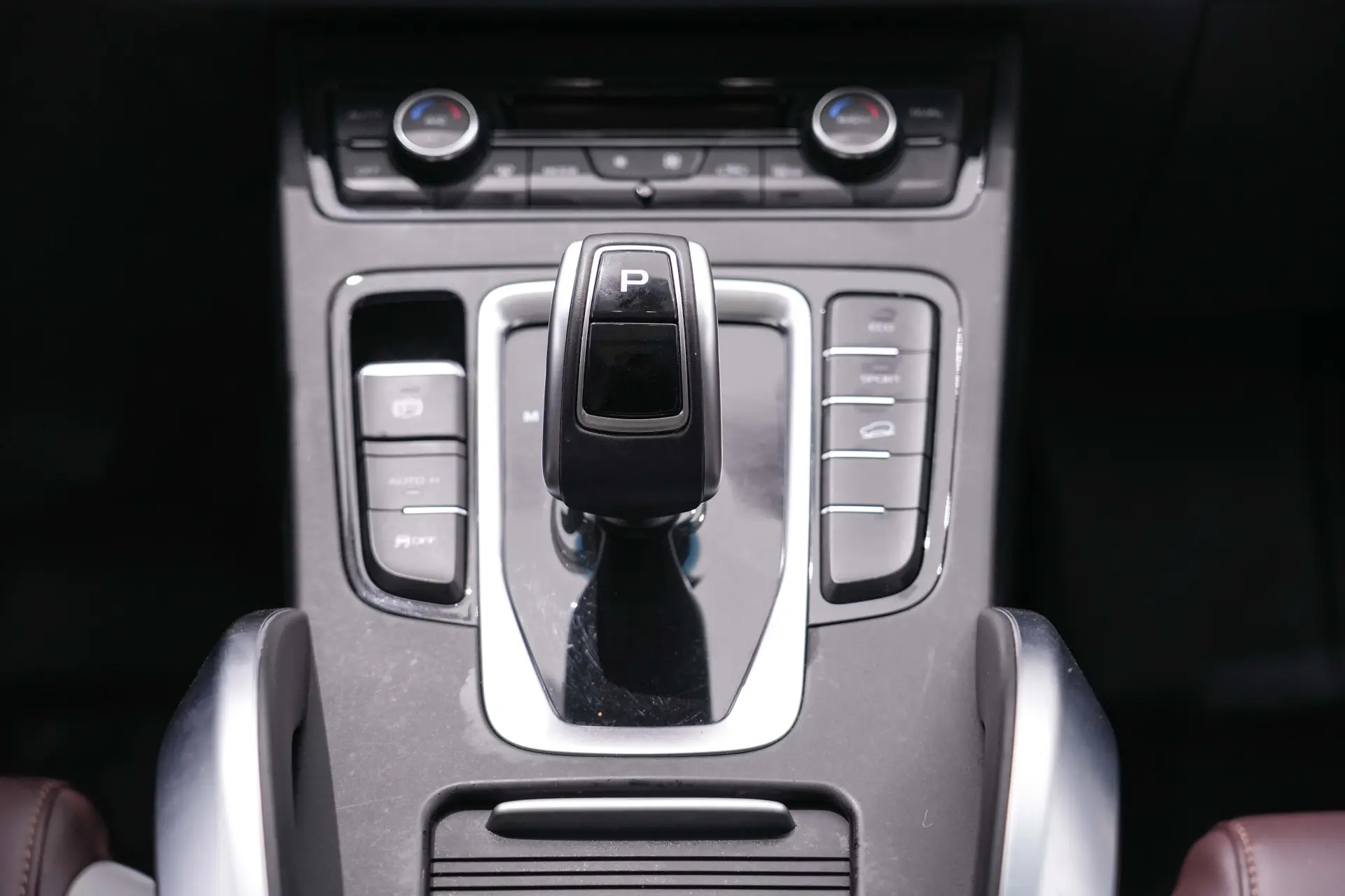 Geely Boyue, 2022 24