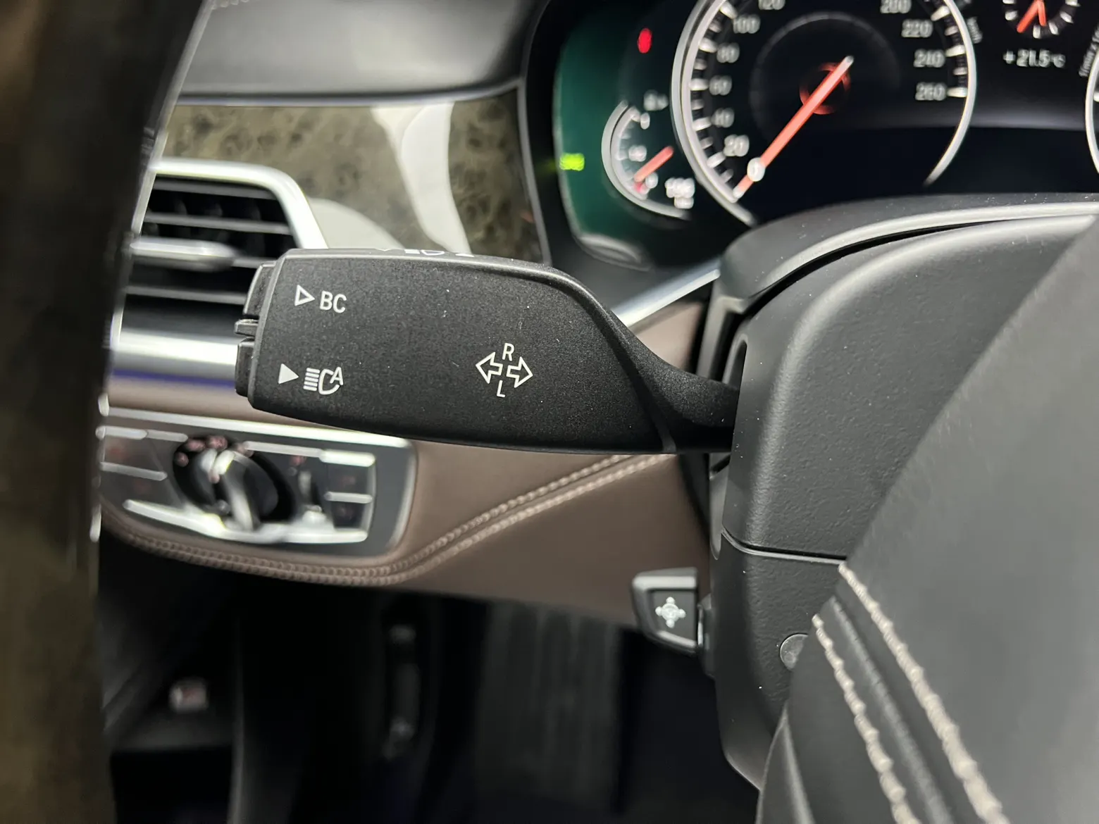 BMW 730Li, 2017 24