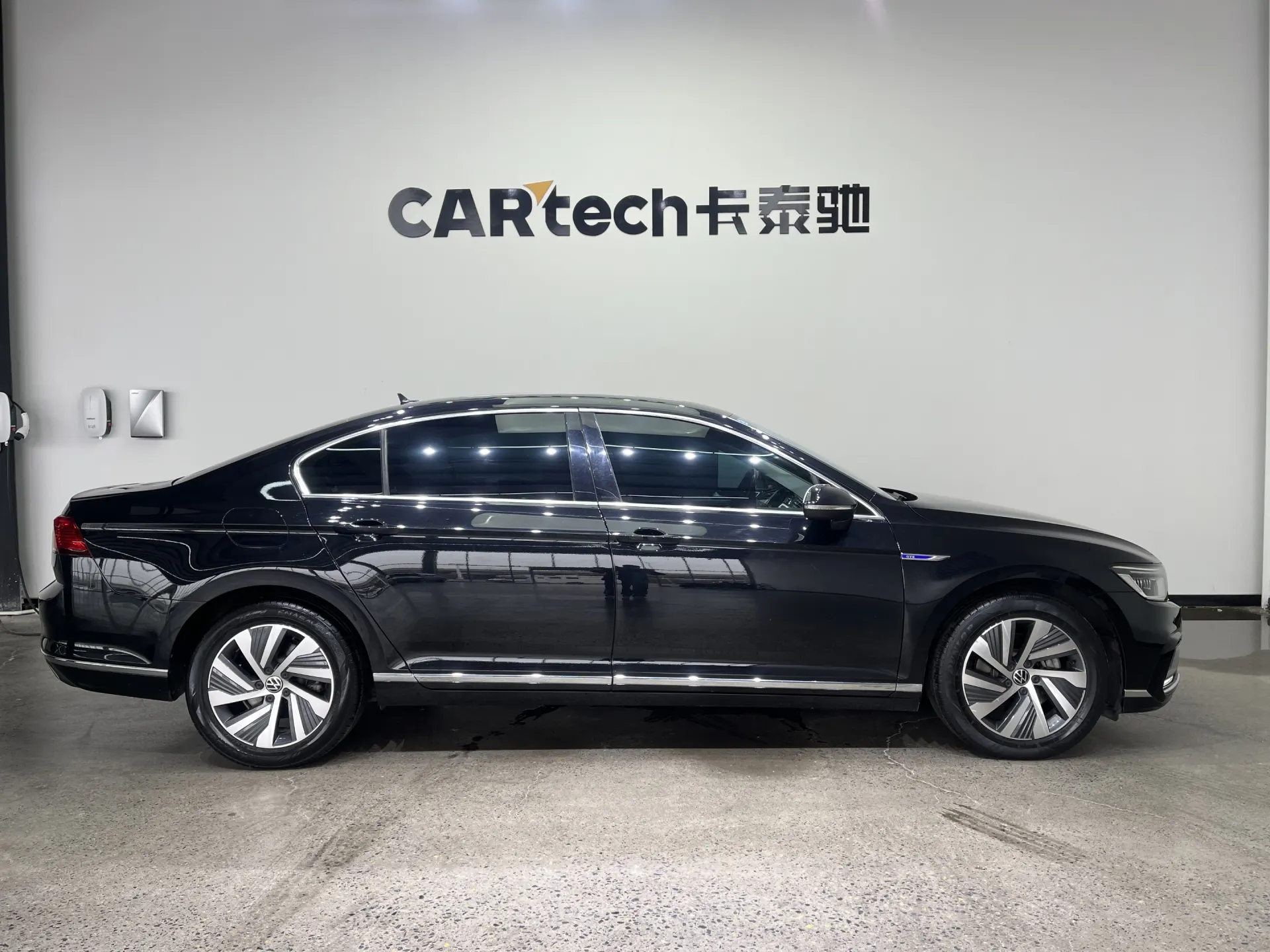 Volkswagen Magotan, 2023 4