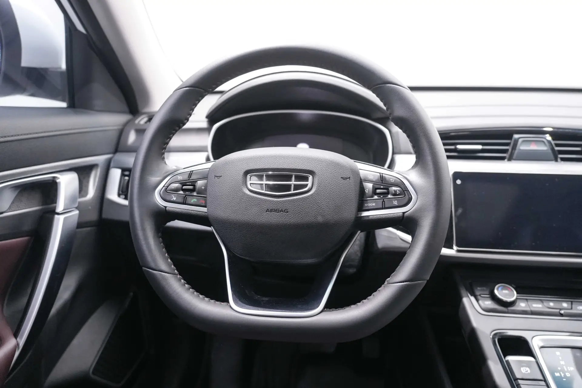Geely Boyue, 2022 18