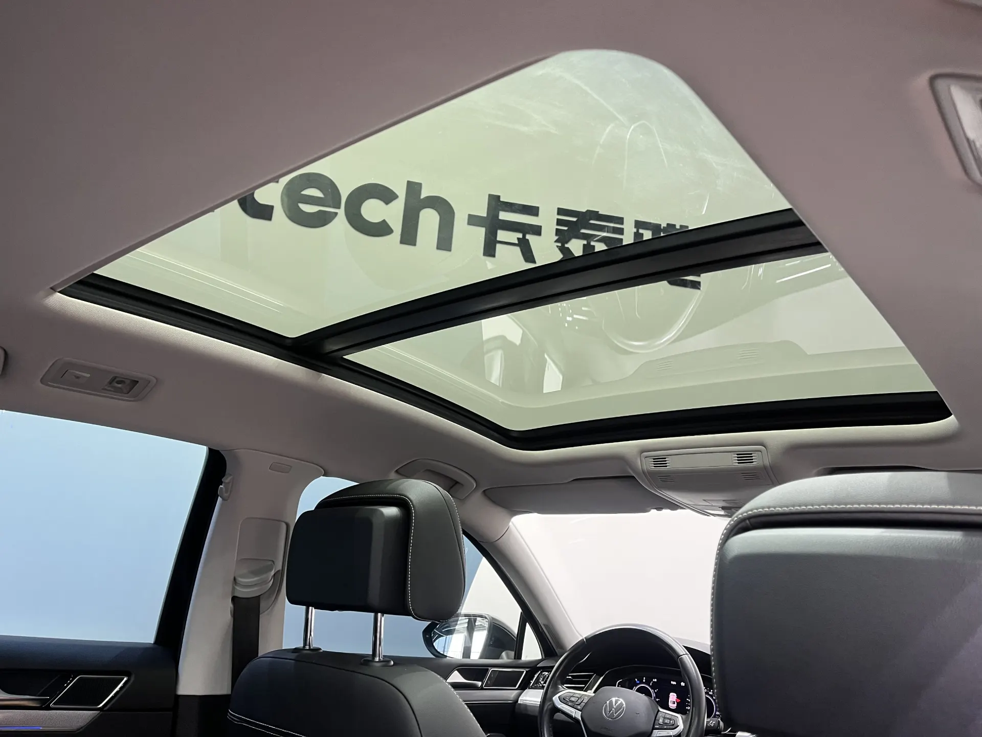 Volkswagen Magotan, 2023 20