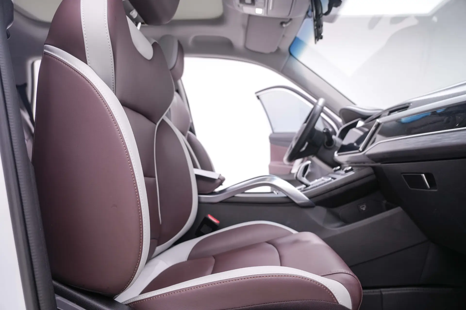 Geely Boyue, 2022 22