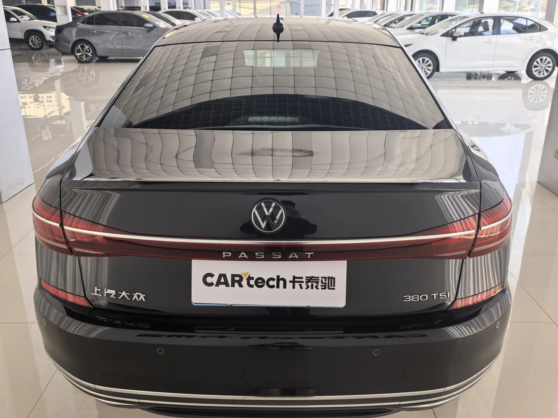 Volkswagen Passat, 2024 все фото