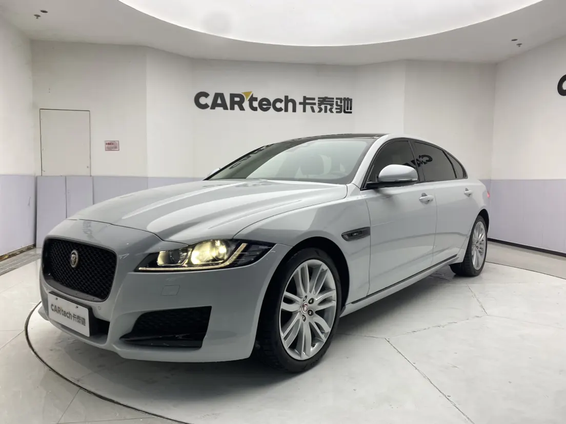 Jaguar XFL