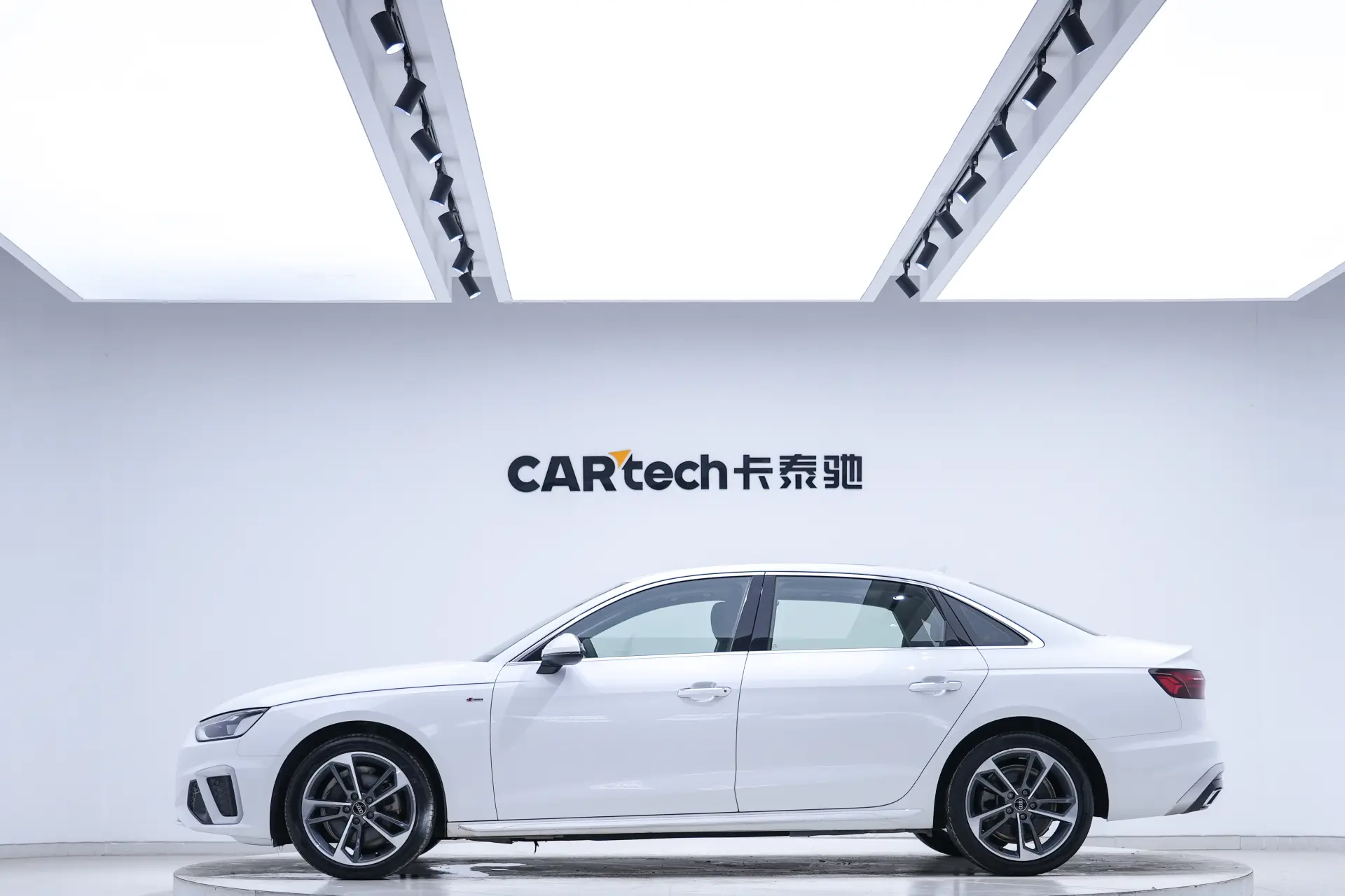 Audi A4L 40 TFSI, 2022 8