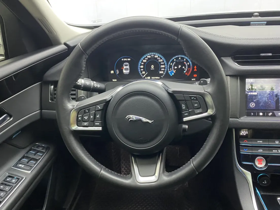 Jaguar XFL, 2020 14