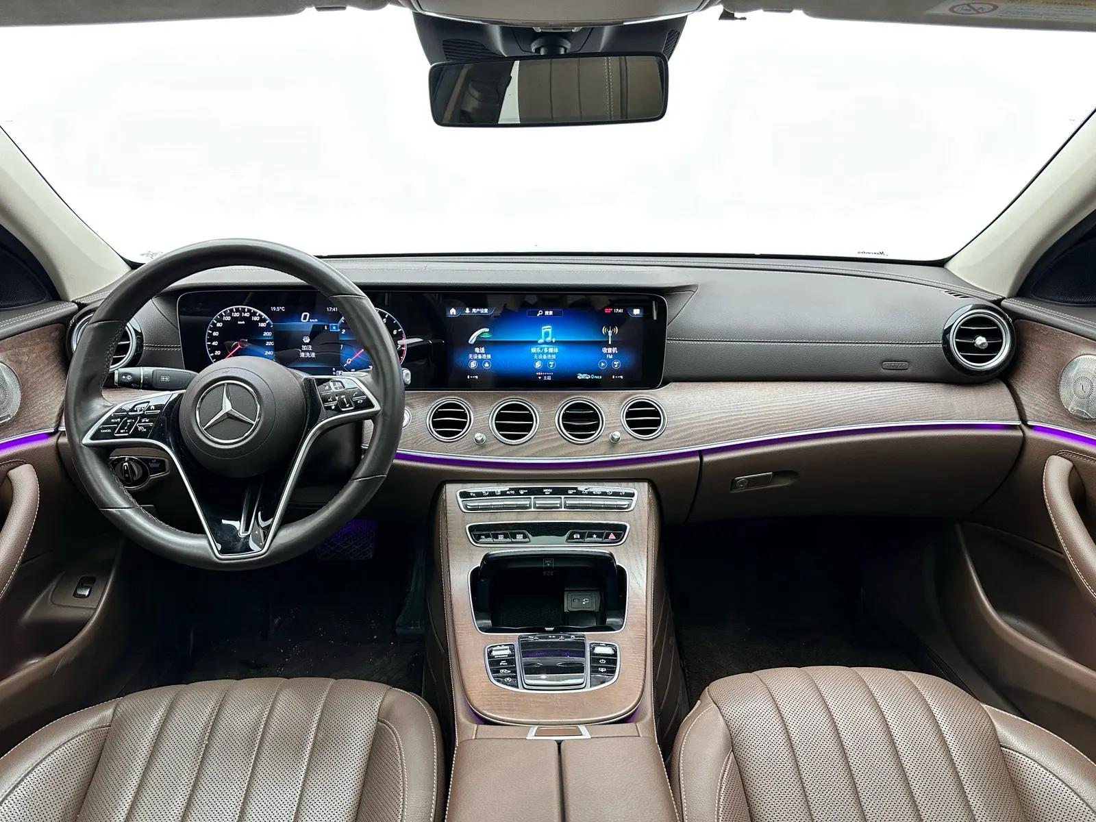 Mercedes-Benz E 300 L, 2021 10