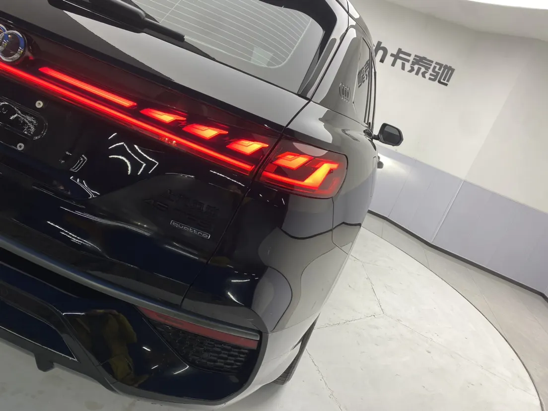Audi Q6 45 TFSI, 2023 9