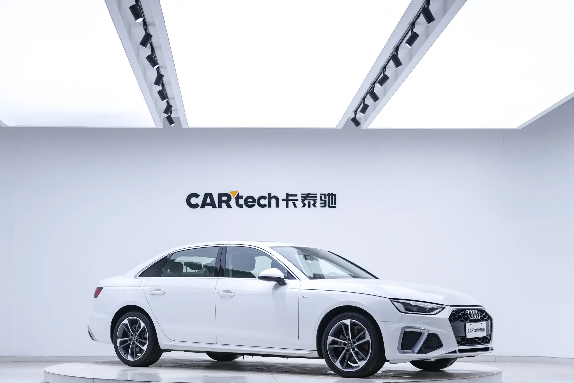 Audi A4L 40 TFSI, 2022 13