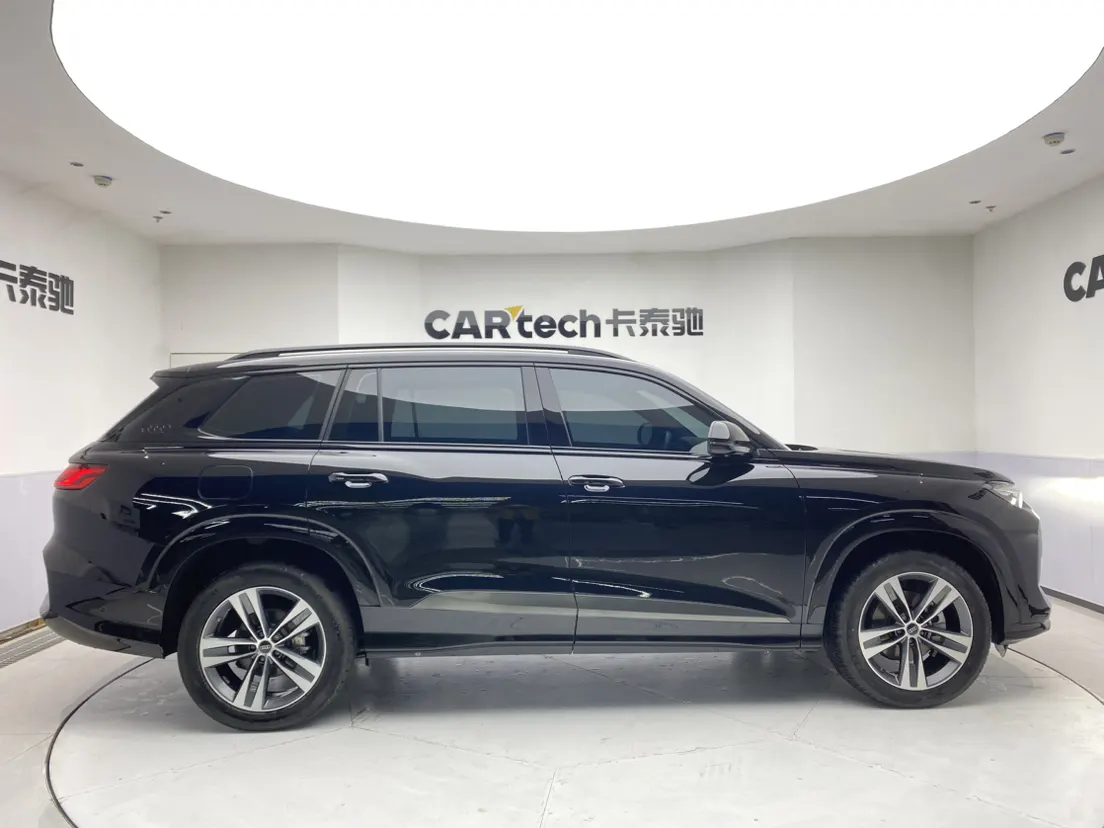 Audi Q6 45 TFSI, 2023 4