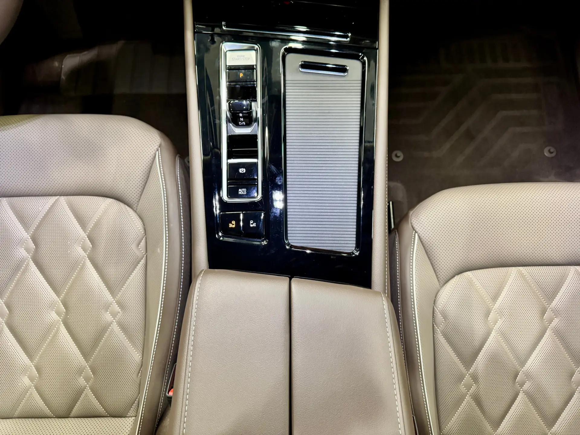 Volkswagen Viloran, 2025 22