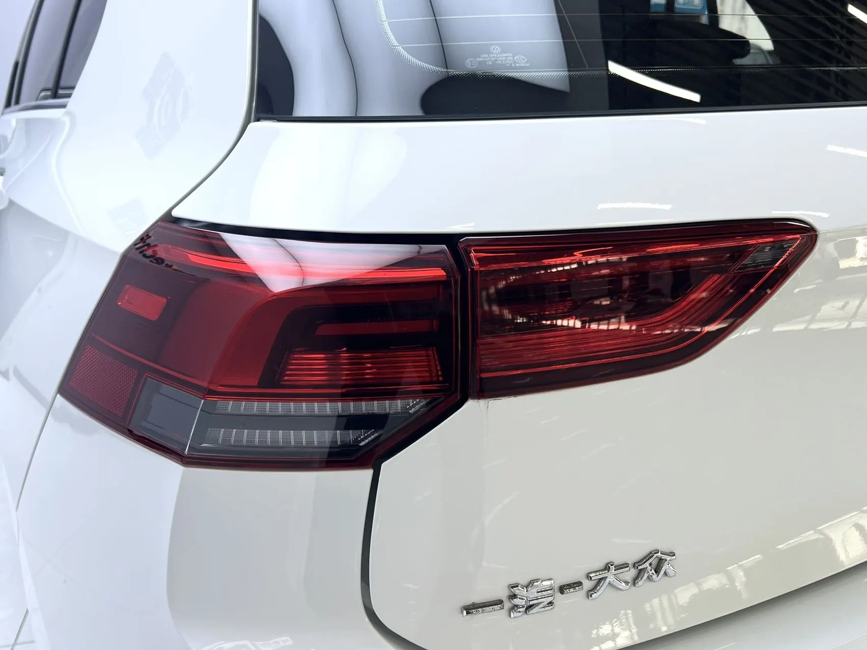 Volkswagen Golf, 2023 10