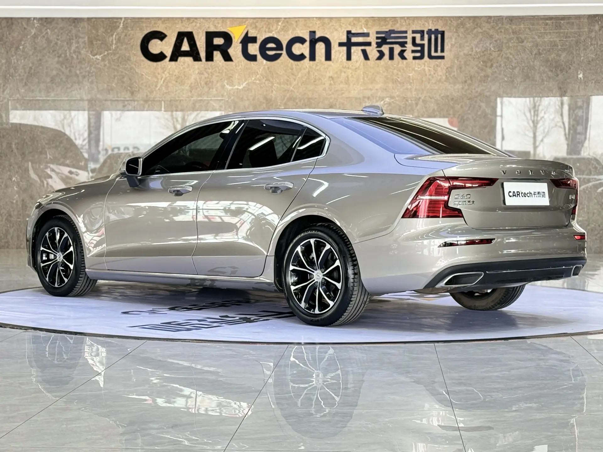 Volvo S60, 2022 7