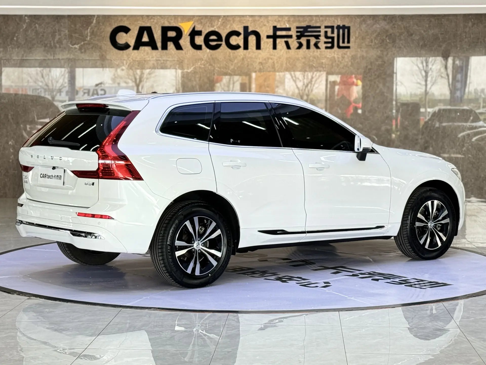 Volvo XC60, 2024 все фото